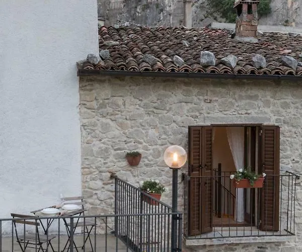 Nel Borgo Di San Francesco - Residenza Rosmarino *